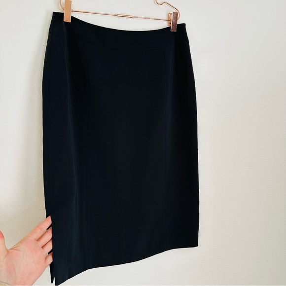 Iphe black pencil skirt with side slit made in Italy - Picture 6 of 7
